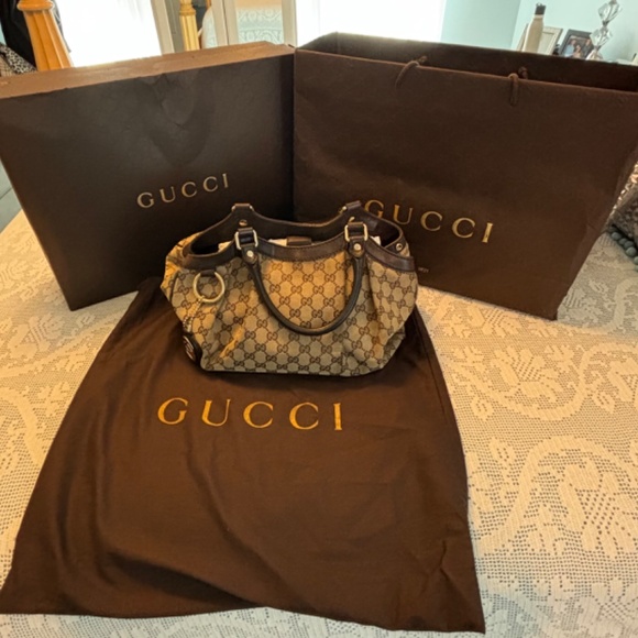Medium Gucci Sukey Bag - Picture 2 of 9